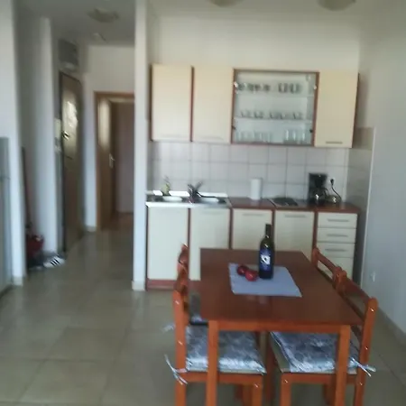 Pavisica Vrtli 9
